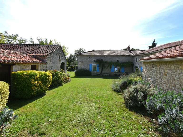 Maison Sérignac - 3 chambres - 240m²