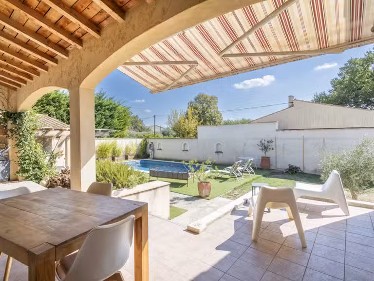 Maison Sérignan-du-Comtat - 4 chambres - 163m²