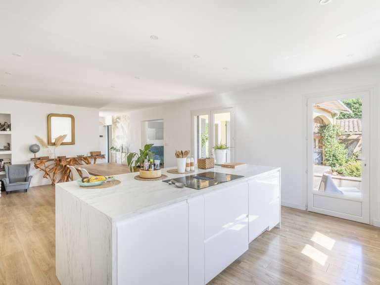 Maison Sérignan-du-Comtat - 4 chambres - 163m²