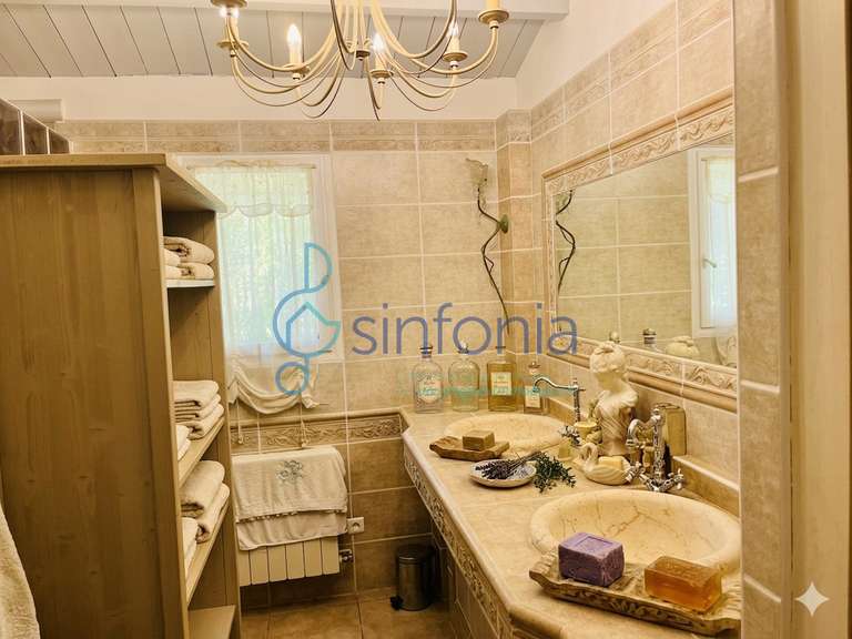 House Sernhac - 4 bedrooms - 271m²