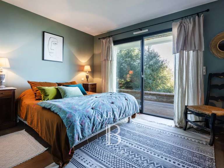 Villa Serra-di-Ferro - 7 chambres - 379m²