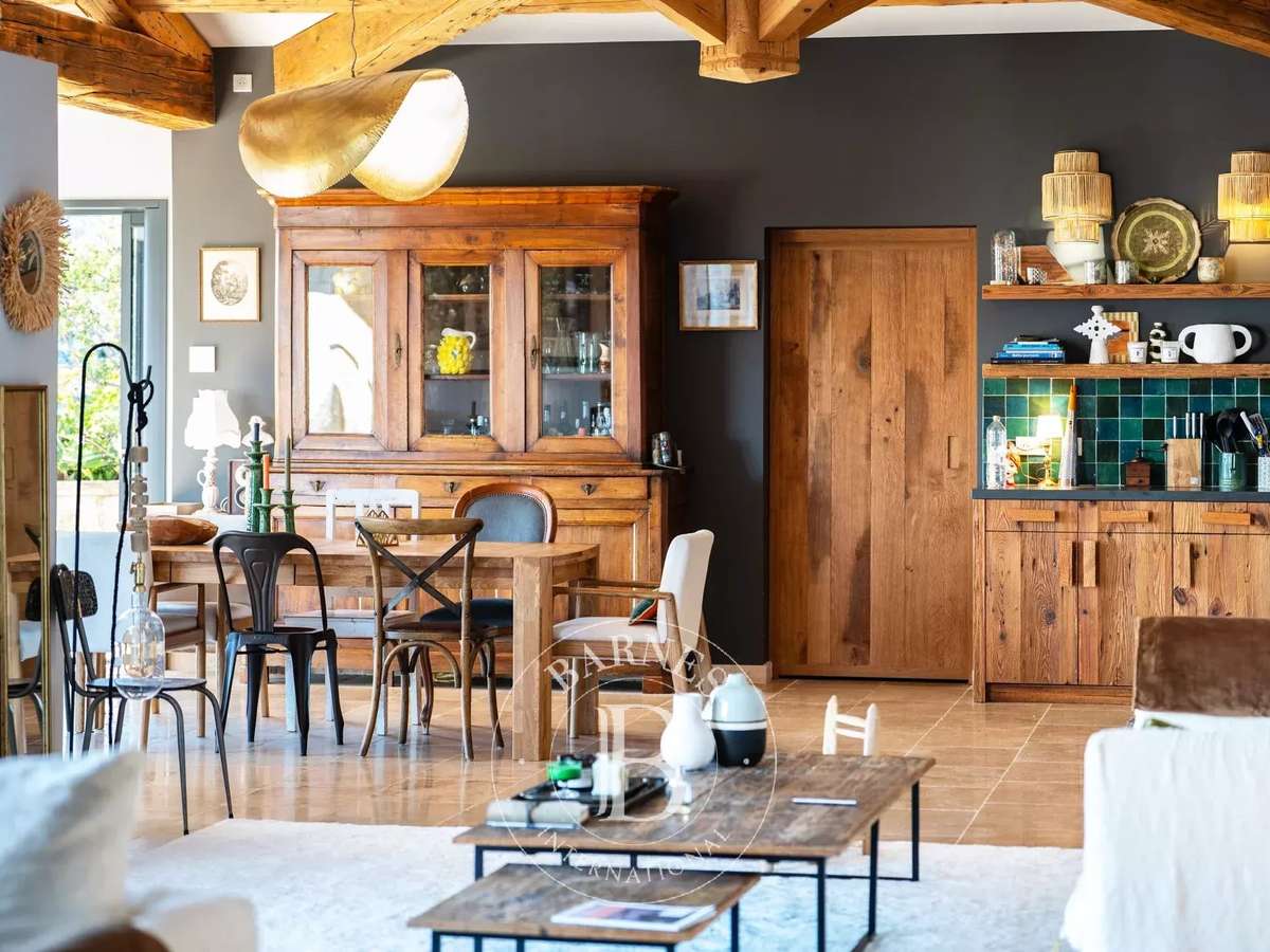 Villa Serra-di-Ferro