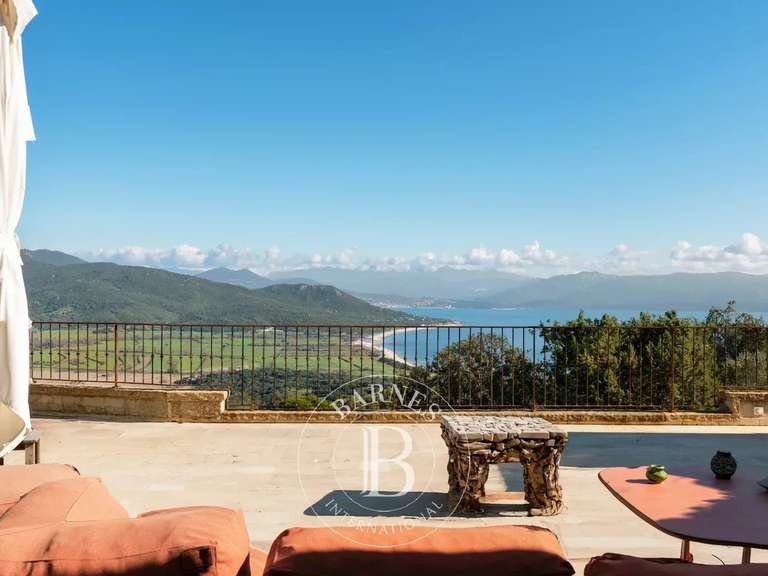 Villa avec Vue sur mer Serra-di-Ferro - 7 chambres - 379m²