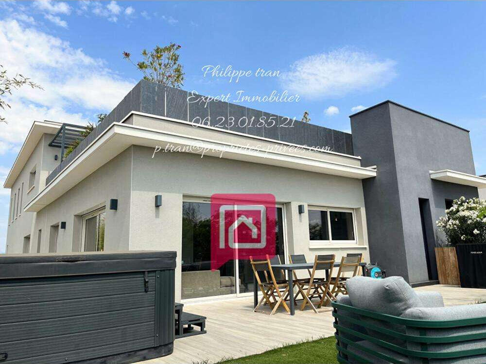 Maison Servian