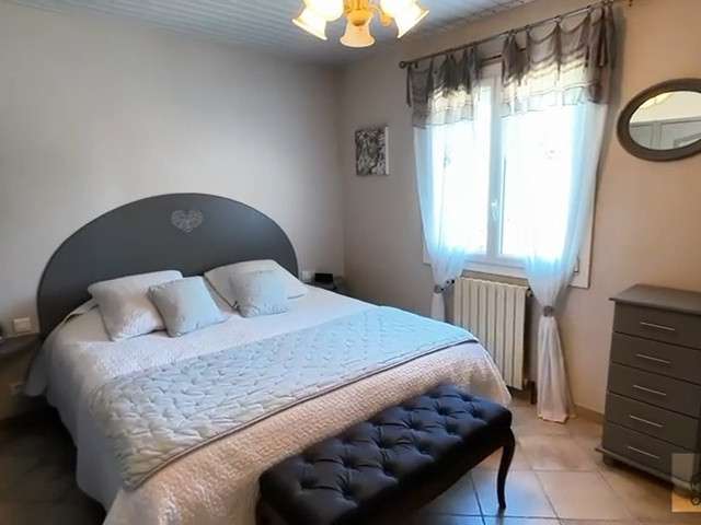 House Serviers-et-Labaume - 6 bedrooms - 250m²