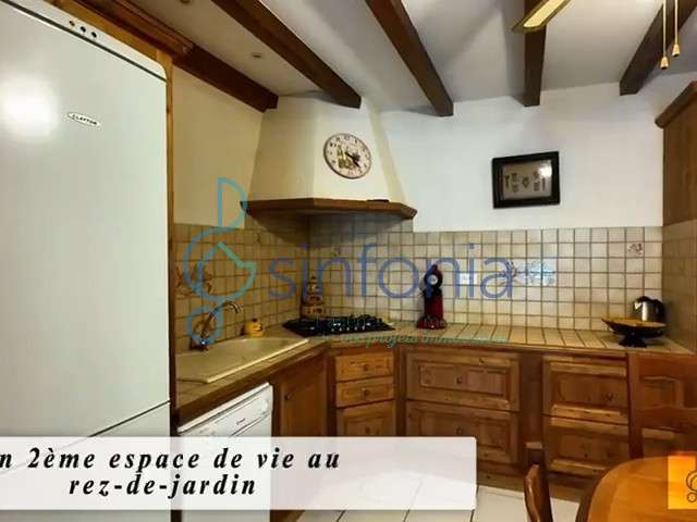 Maison Serviers-et-Labaume - 6 chambres - 250m²