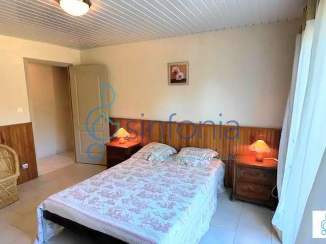 Maison Serviers-et-Labaume - 6 chambres - 250m²