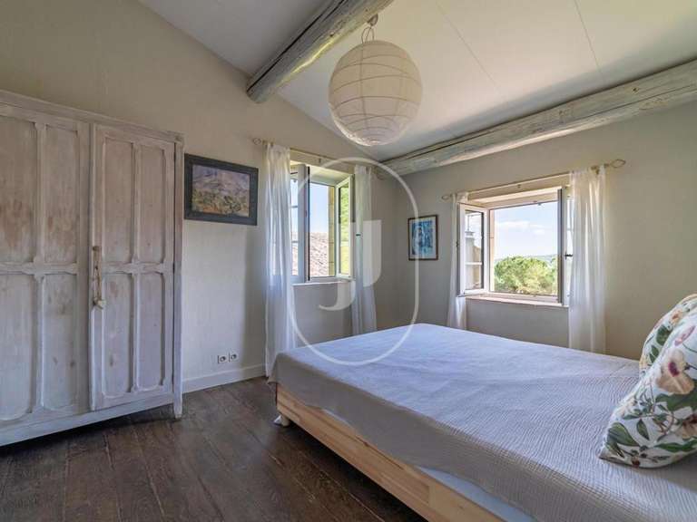 Maison Serviers-et-Labaume - 5 chambres - 205m²