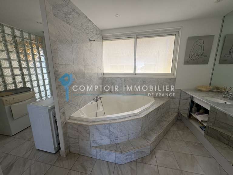 Appartement Sète - 2 chambres - 147m²