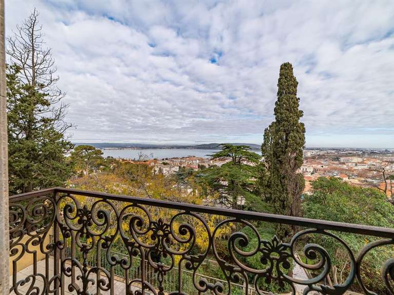 Maison Sète - 5 chambres - 244m²