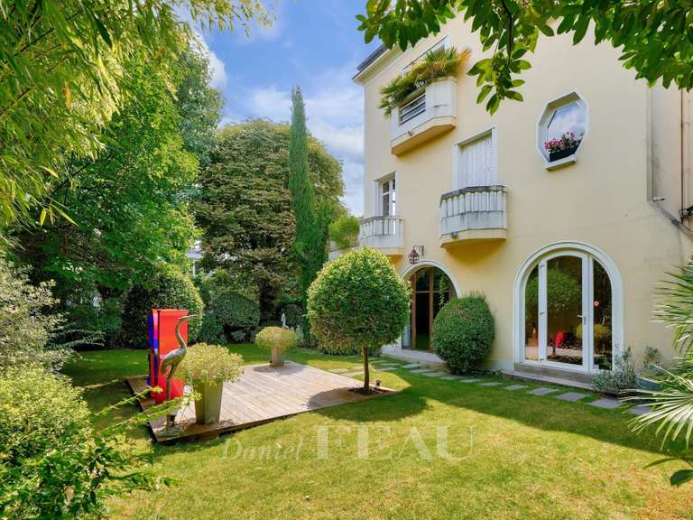 Maison Sèvres - 4 chambres - 246m²