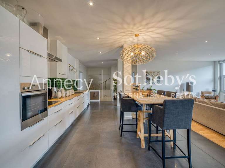 Apartment Sévrier - 5 bedrooms - 233m²