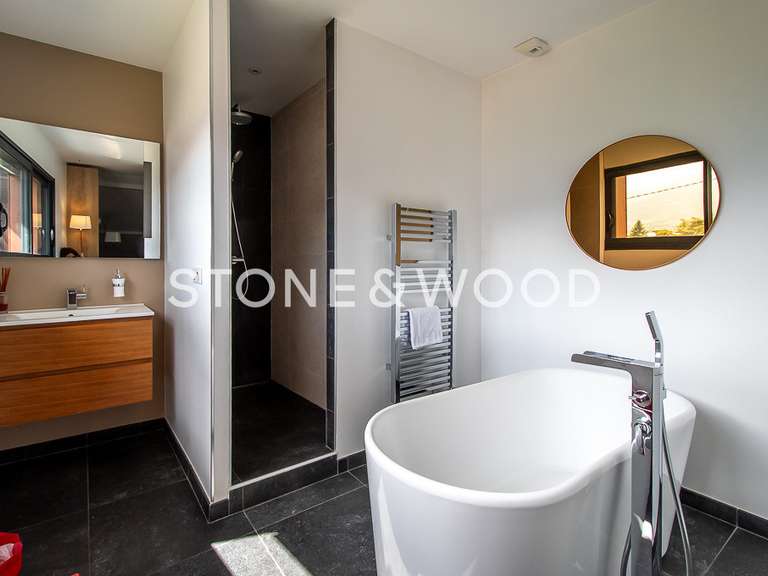 Appartement Sévrier - 4 chambres - 153m²
