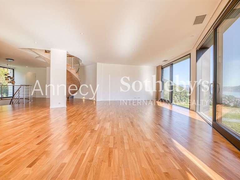 Maison Sévrier - 5 chambres - 354m²