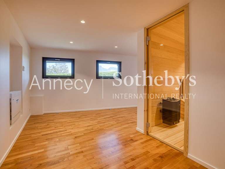 House Sévrier - 5 bedrooms - 354m²