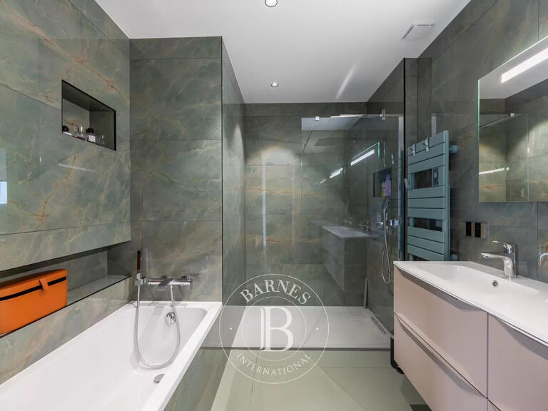 House Sévrier - 4 bedrooms - 300m²