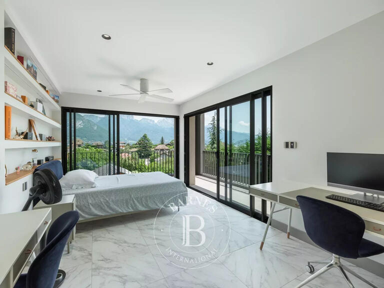 House Sévrier - 4 bedrooms - 300m²