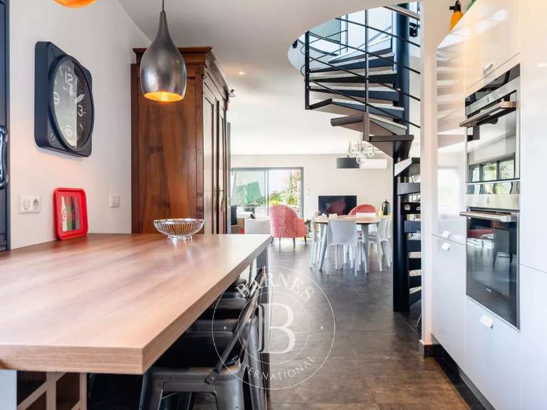 House Sévrier - 4 bedrooms - 174m²