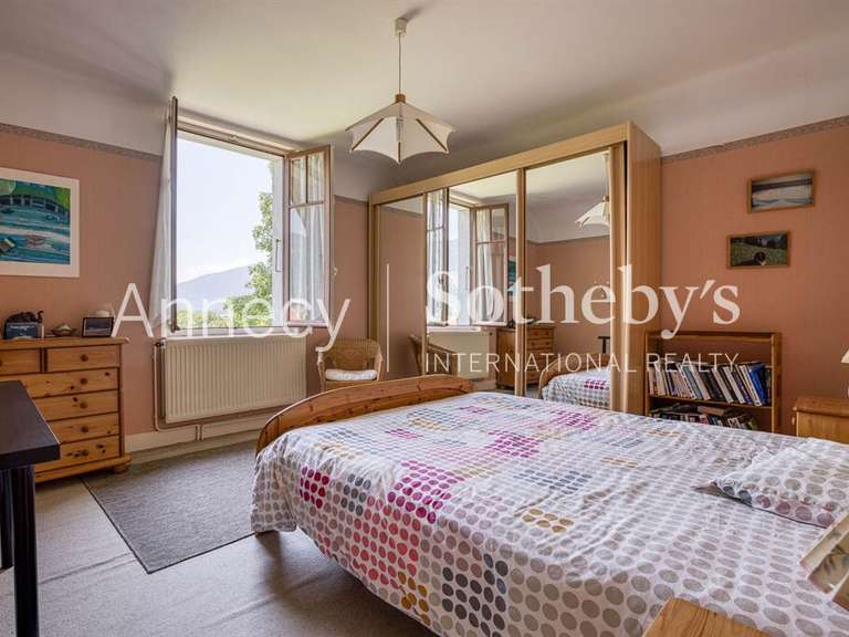 Maison Sévrier - 4 chambres - 168m²