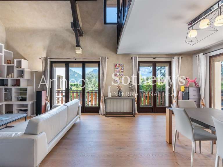 Maison Sévrier - 5 chambres - 380m²