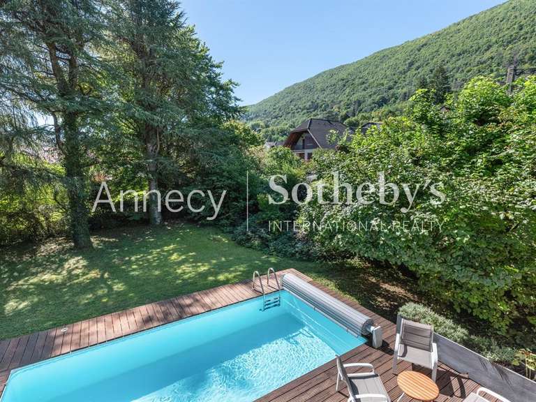 Maison Sévrier - 5 chambres - 380m²