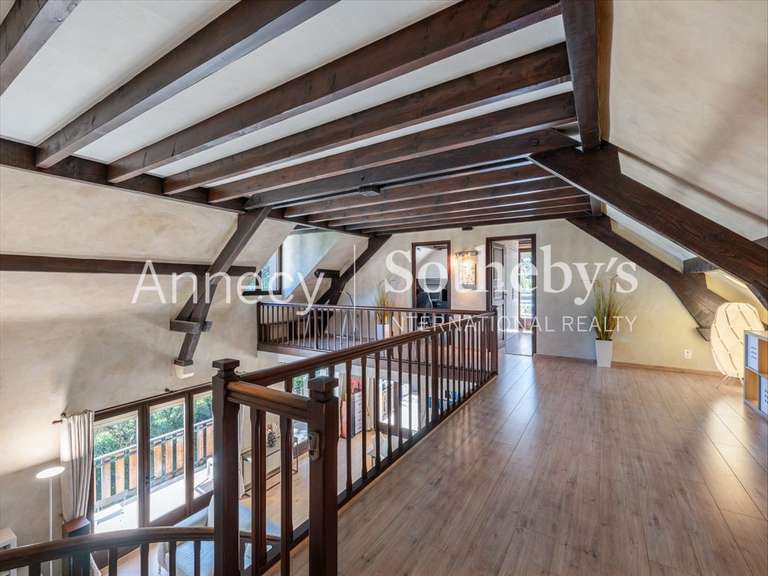 Maison Sévrier - 5 chambres - 380m²