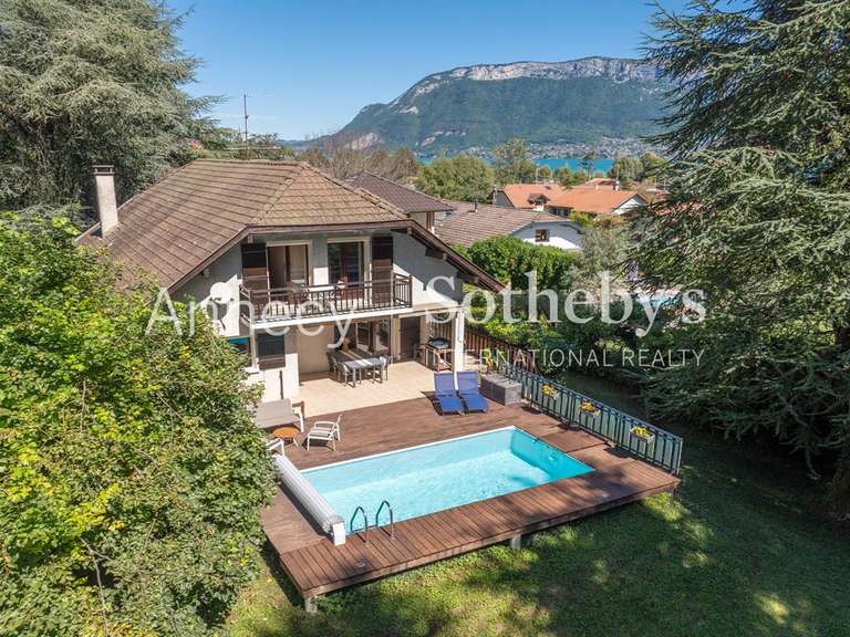 Maison Sévrier - 5 chambres - 380m²