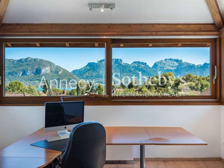 Maison Sévrier - 5 chambres - 380m²