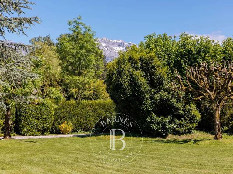 Maison Sévrier - 6 chambres - 216m²