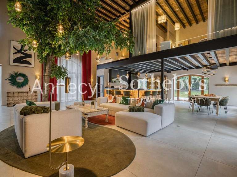 House Sévrier - 3 bedrooms - 303m²