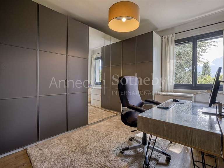 Maison Sévrier - 6 chambres - 340m²