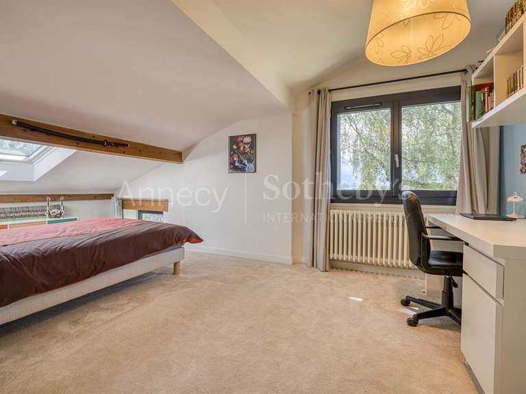 Maison Sévrier - 6 chambres - 340m²