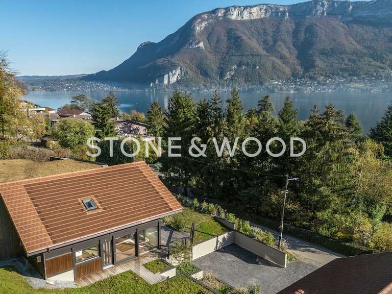 Maison Sévrier - 4 chambres - 211m²