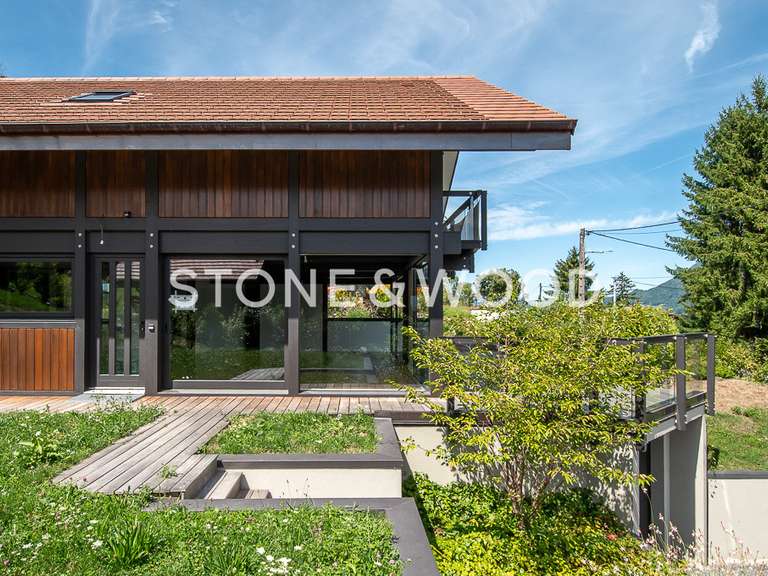 Maison Sévrier - 4 chambres - 211m²