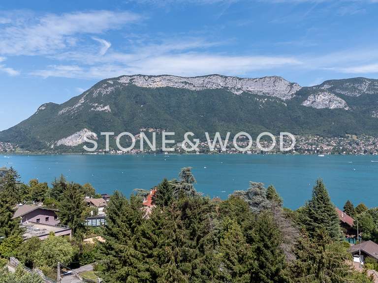 Maison Sévrier - 4 chambres - 211m²