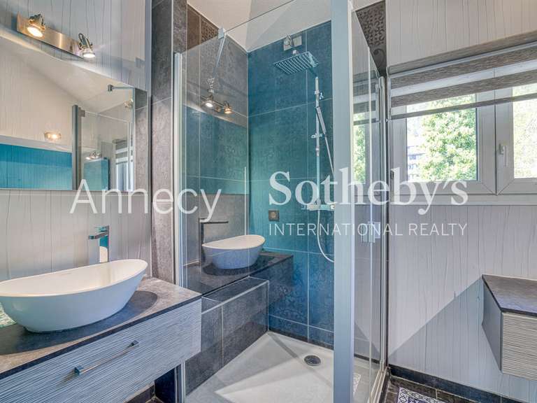 Maison Sévrier - 3 chambres - 180m²