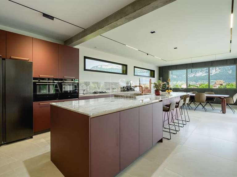 Maison Sévrier - 4 chambres - 295m²