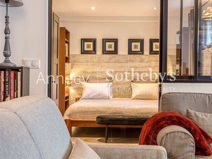 Maison Sévrier - 5 chambres - 272m²