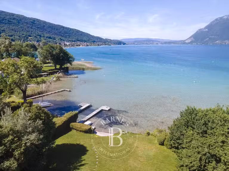 House Sévrier - 4 bedrooms - 413m²
