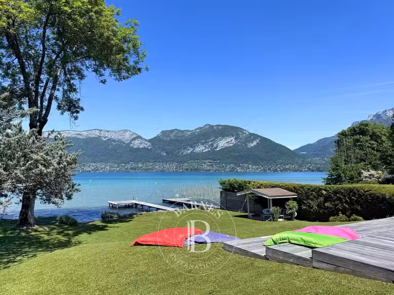 House Sévrier - 4 bedrooms - 413m²