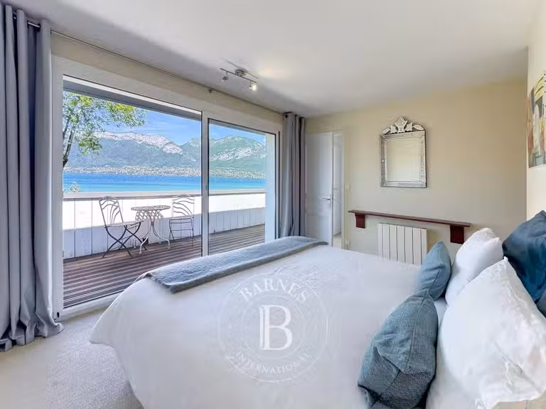 House Sévrier - 4 bedrooms - 413m²