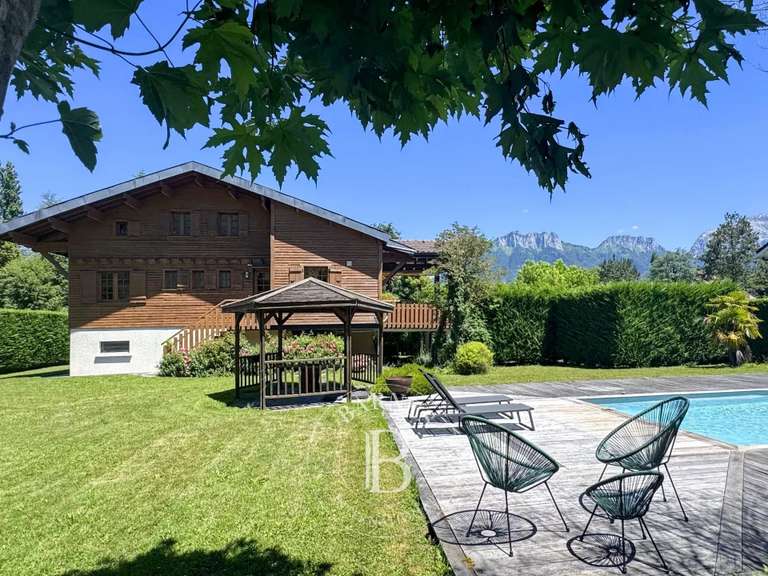 Maison Sévrier - 4 chambres - 180m²