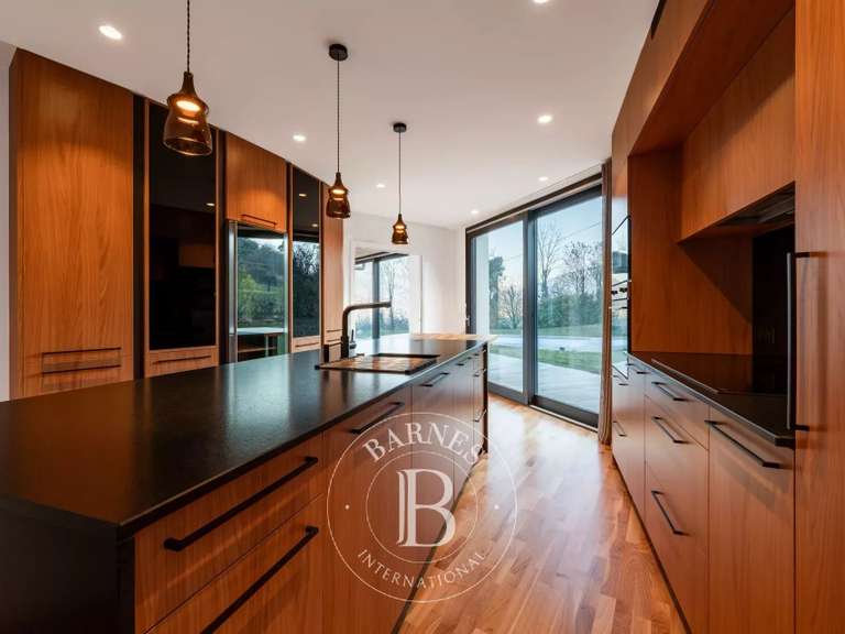 Villa Sévrier - 5 chambres - 330m²