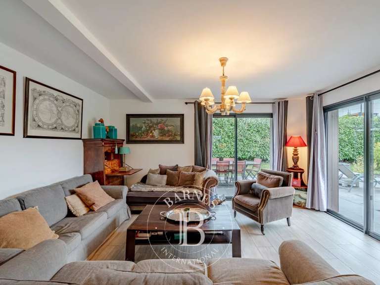 Villa Sévrier - 5 chambres - 230m²