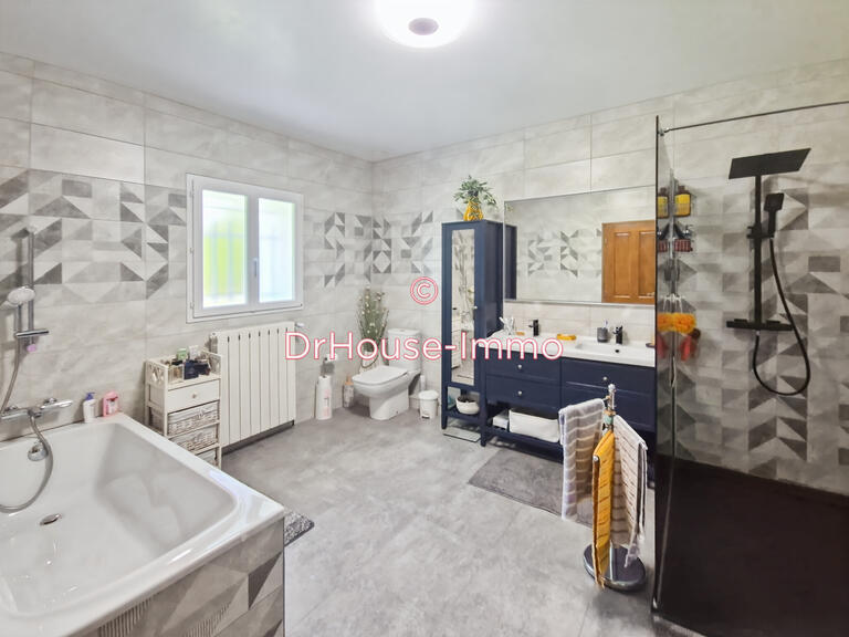 Villa Seyresse - 4 bedrooms - 225m²