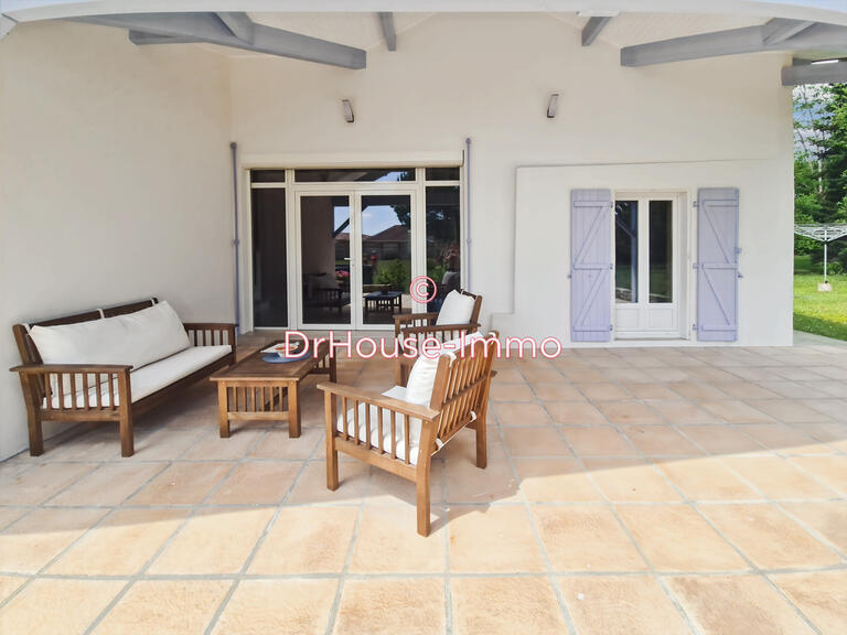 Villa Seyresse - 4 bedrooms - 225m²