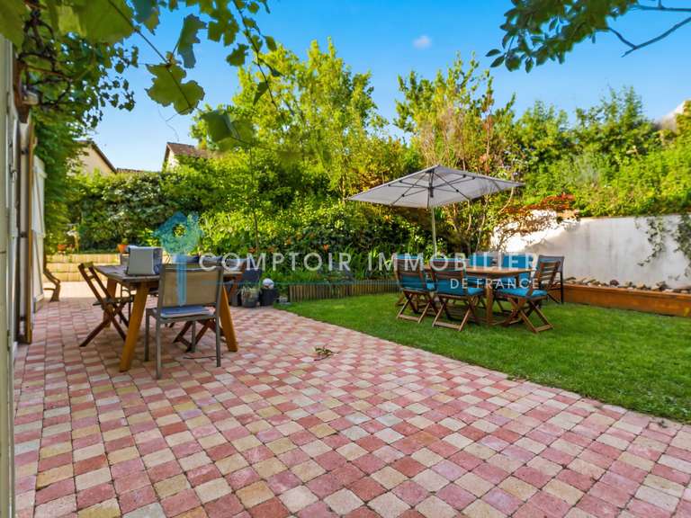 Maison Seyssins - 4 chambres - 125m²
