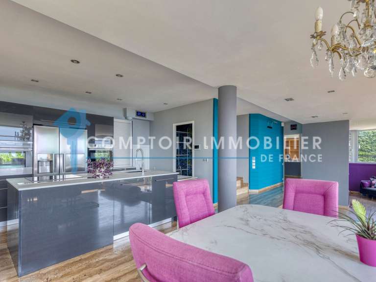 Villa Seyssins - 4 chambres - 205m²