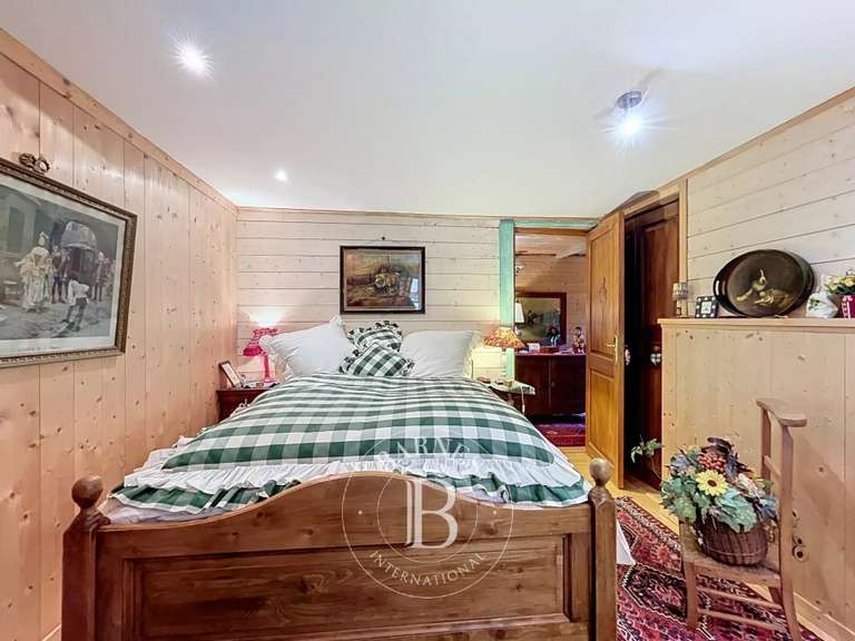 Bien atypique Seytroux - 4 chambres - 247m²
