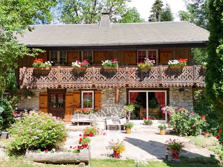 Bien atypique Seytroux - 4 chambres - 247m²